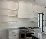 custom-range-hood-floating-shelves